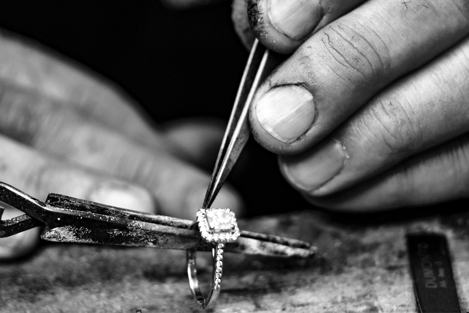 Image title style of engagement rings