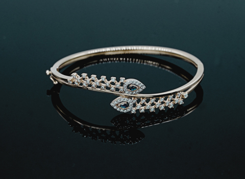 Image title customized and personalized jewellery