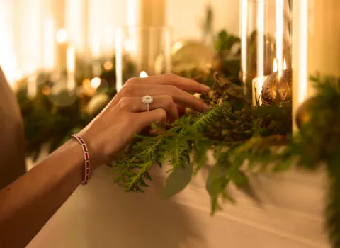 selecting jewellery for the holiday season