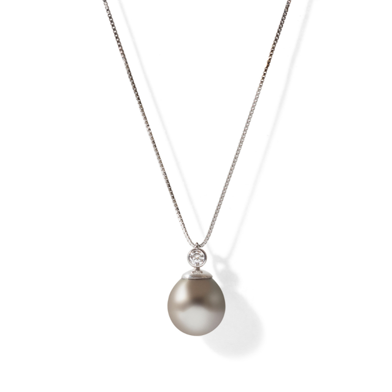 The Tahitian Pearl Diamond Pendant