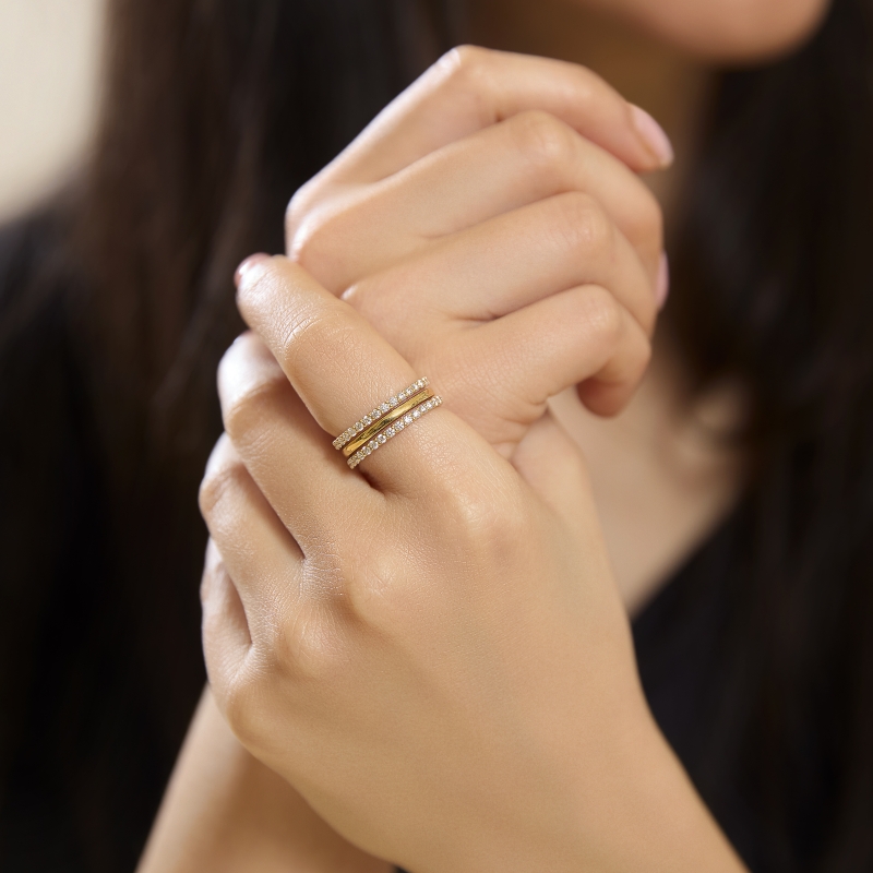 The Gold and Diamond Ring thumbnail 2